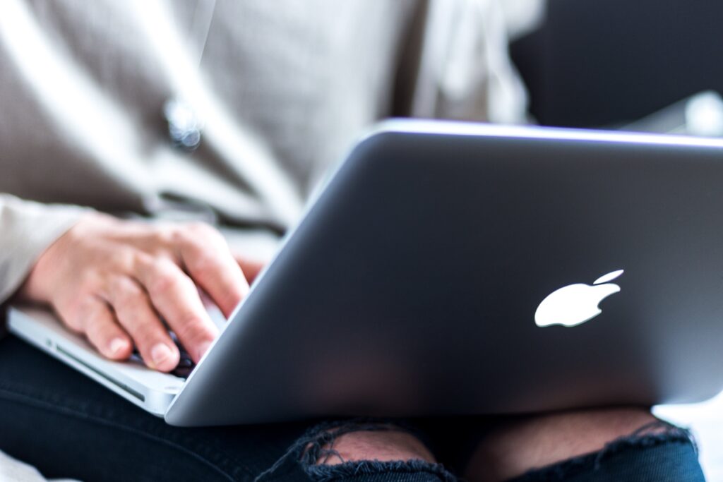how to get a free macbook